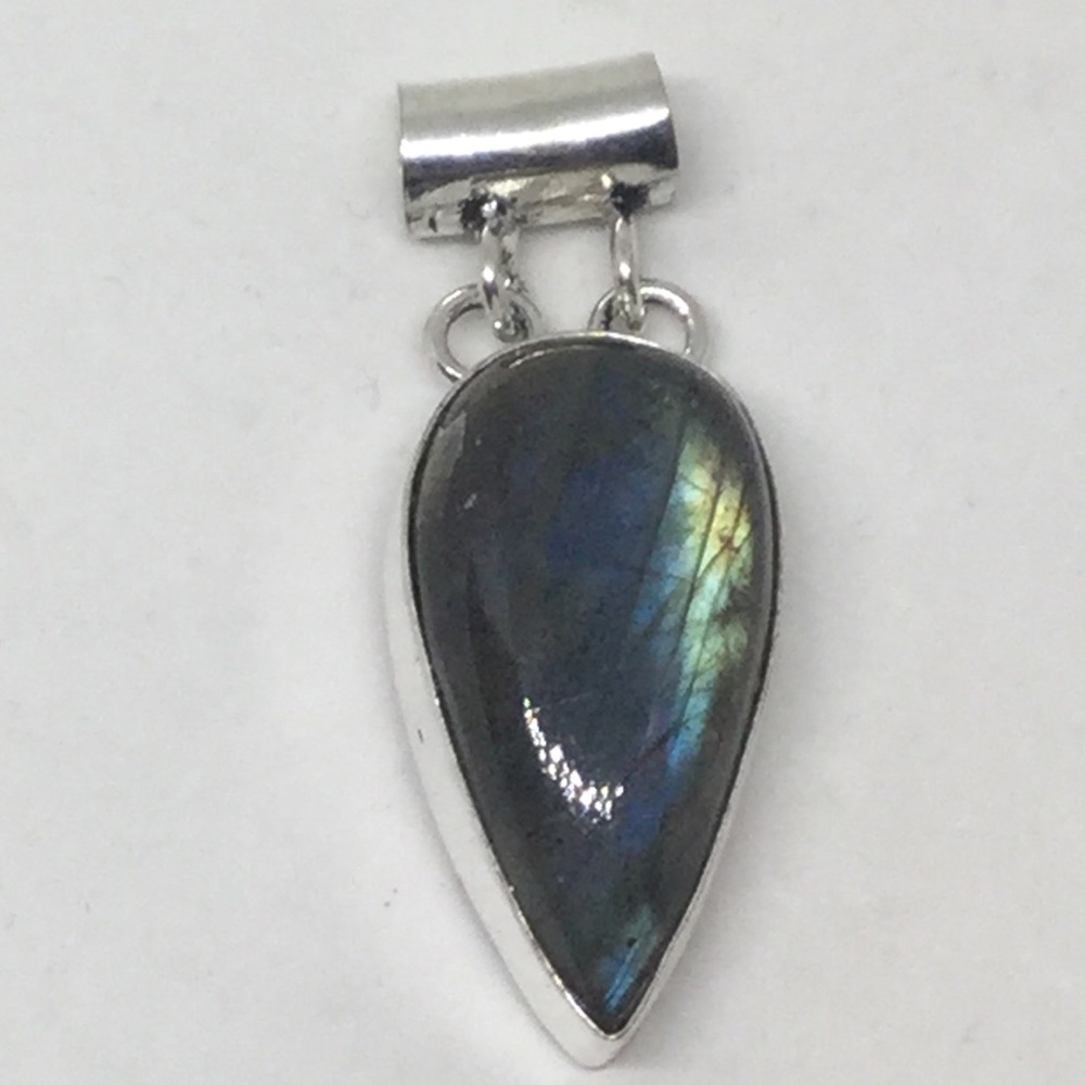 Labradorite Silver Pendant